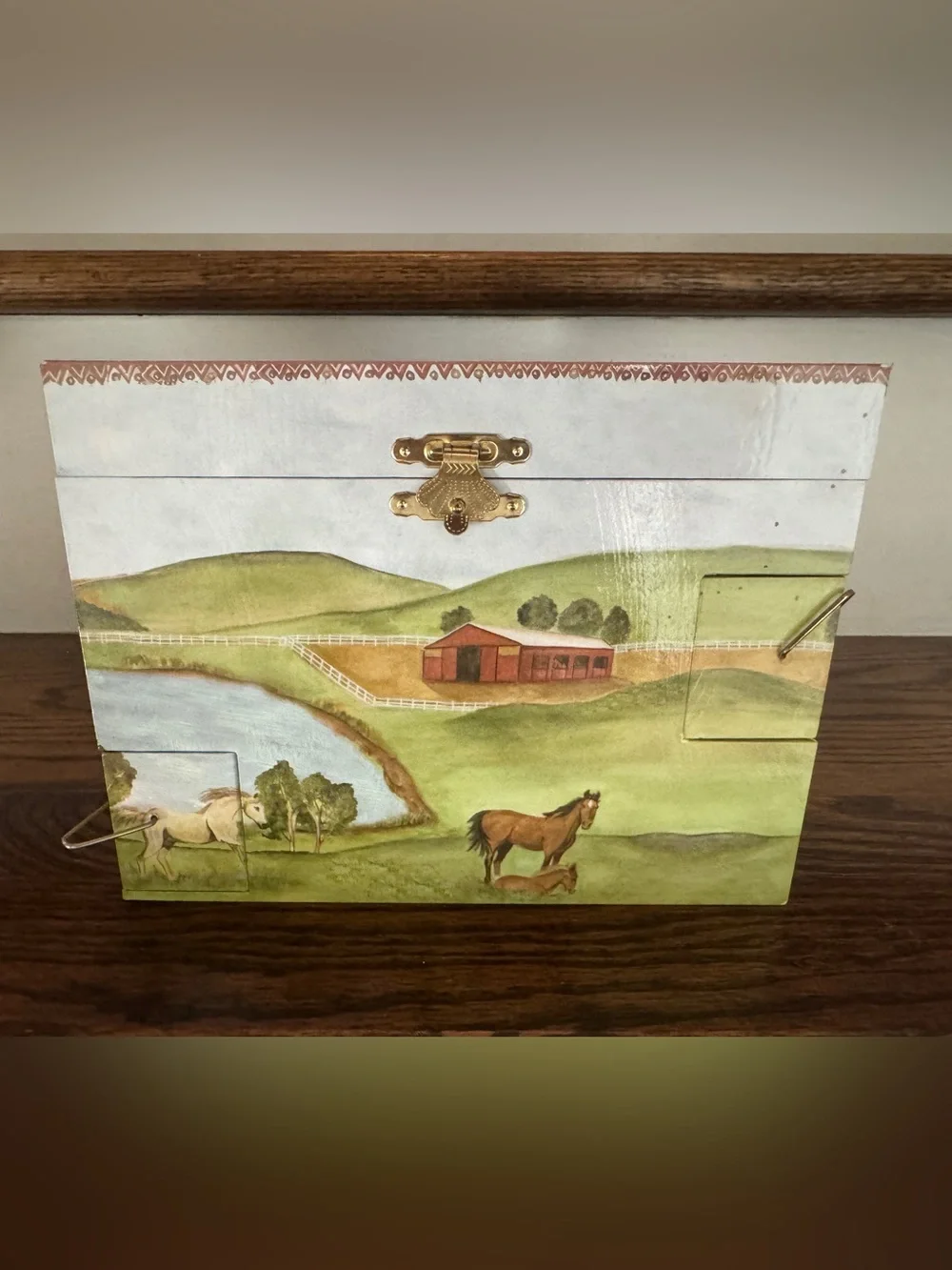 Enchantmints Hide Away Horse Musical Jewelry Box